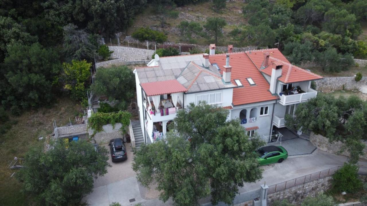 Апартаменти Ribaricevi Dvori Banjol Екстер'єр фото